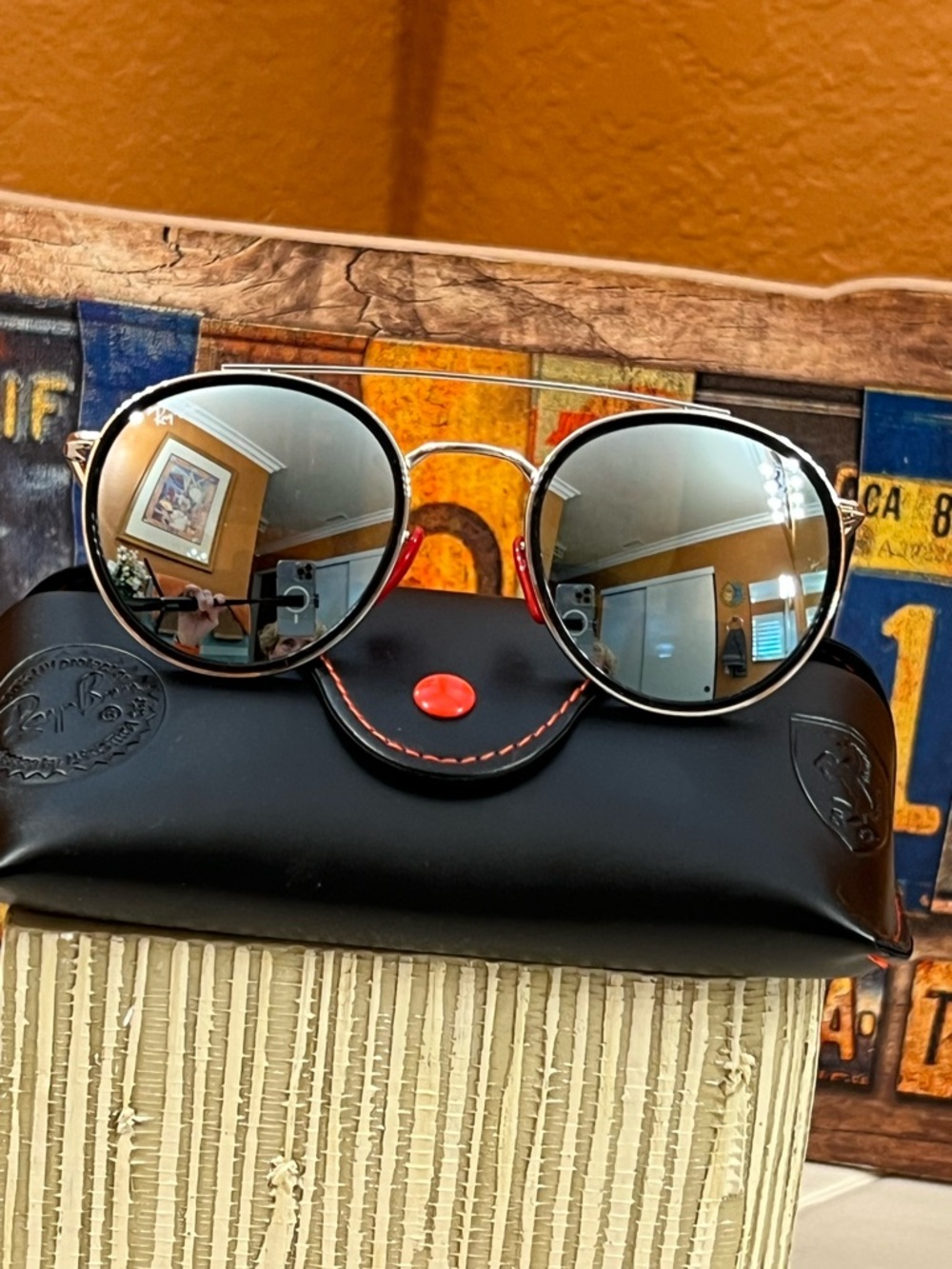 Rayban Sunglasses, Ferrari Collab, Mirrored lenses, Metal Frames - Picture 2 of 12